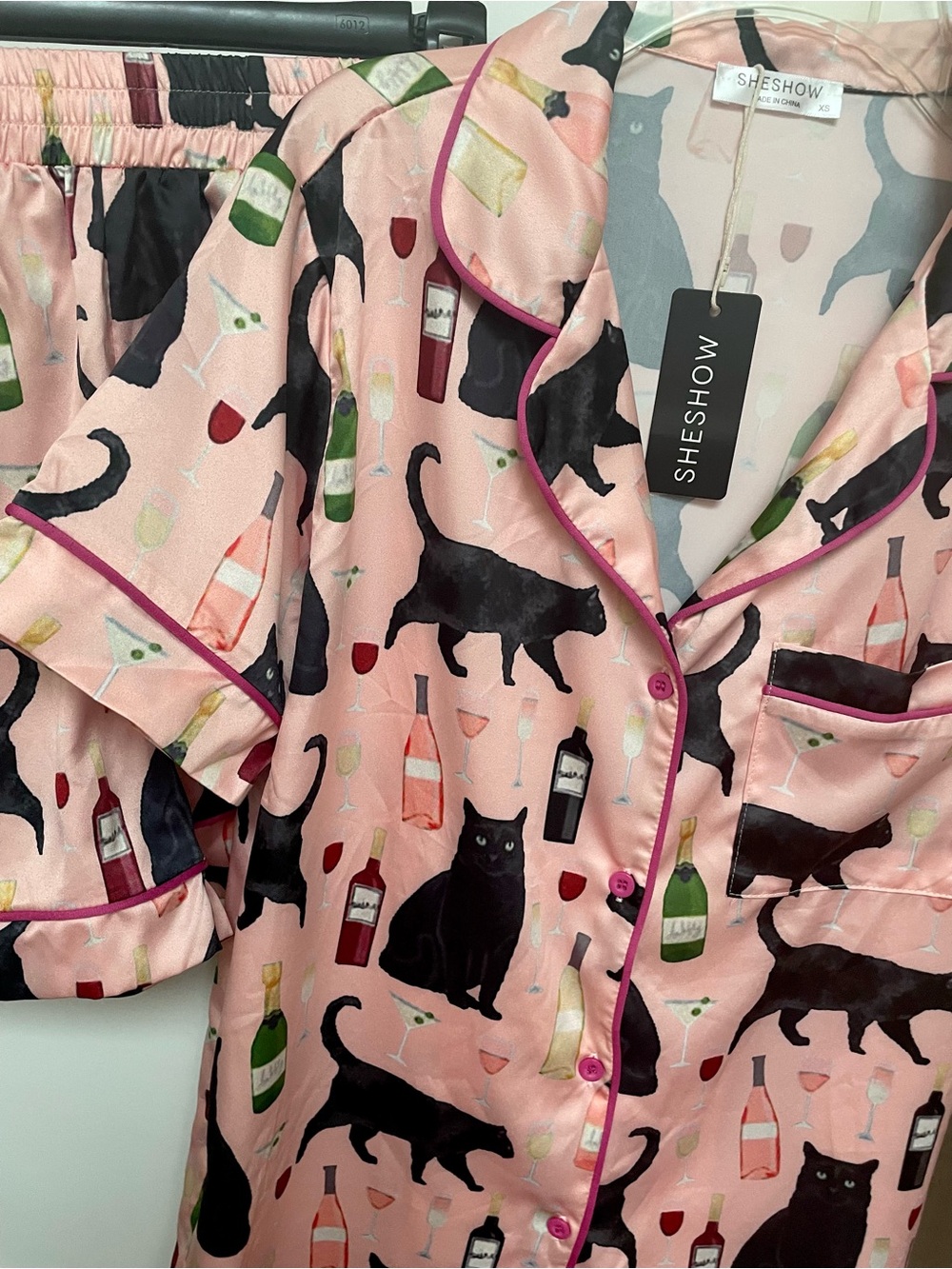 Sheshow Black Cat Wine Champagne Pajamas SET XS Pink 2 Piece Button Top Shorts